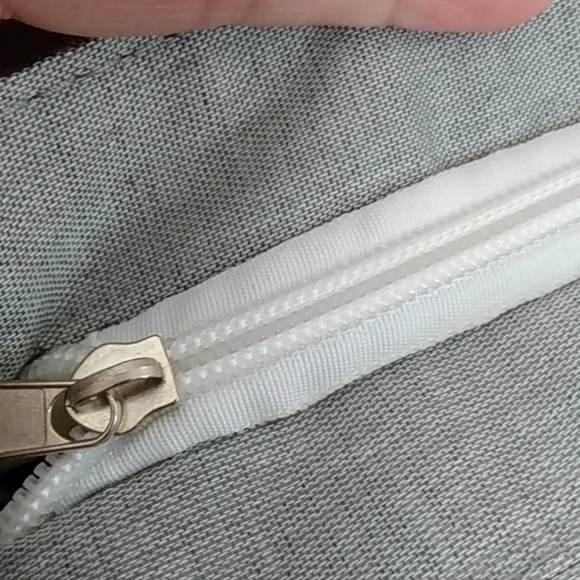 Disney Mickey Mouse Tapestry Tote NWOT - Picture 9 of 9